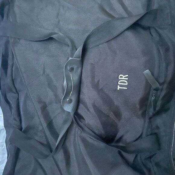 LANDS' END Black Square BIG DUFFLE TRAVEL BAG 30"  monogram - Picture 3 of 13